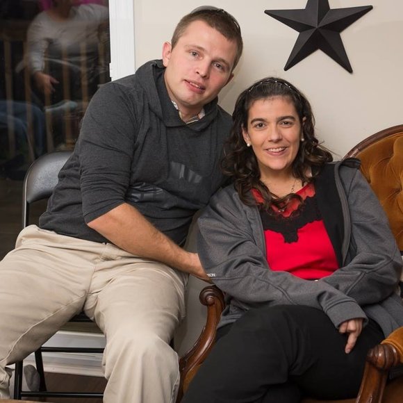 Meet your Posher, Aimee - Picture 1 of 1